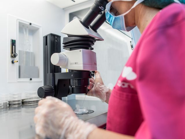 Descubre todo lo que debes conocer sobre Diagnóstico Genético Preimplantacional y los factores genéticos en las enfermedades raras